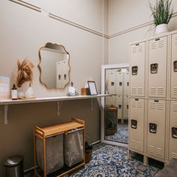 Blue Sage Massage & Day Spa - Women's Locker Room
