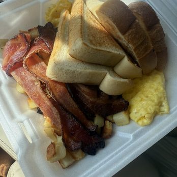 Hershey Pantry - Breakfast & Brunch Near Me - Hershey, Pennsylvania