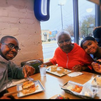 Biscuit Belly - Norfolk - Bonuts, Go Getta, Rockwell, Short Stack Blueberry Pancakes, Garden Basket - Breakfast & Brunch Near Me - Norfolk, Virginia