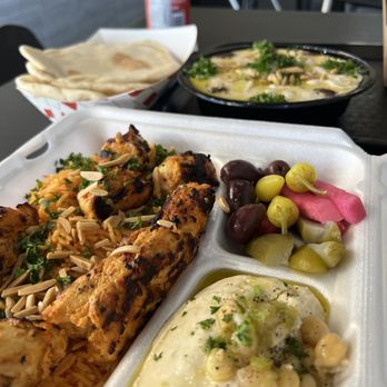Yafa | Mediterranean Cuisine - Chicken Plate - Vegetarian Near Me - Riverside, California