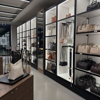 Coach Outlet - Accessories Near Me - Antioch, Tennessee