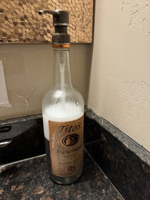 Loungin' Lizard by null