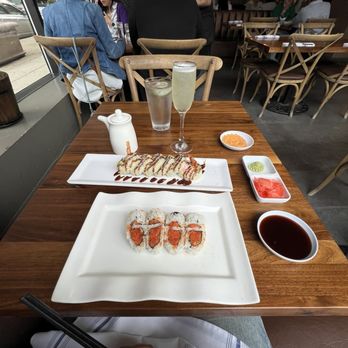 Niu B - Sushi Bars Near Me - Chicago, Illinois Niu B - Sushi Bars Near Me - Chicago, Illinois