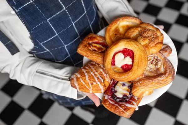 Goose Feathers Cafe & Bakery by null
