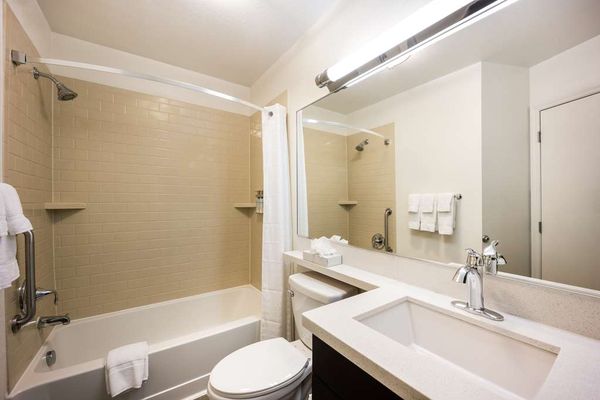 Sonesta Simply Suites Las Vegas Convention Center by null