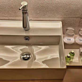 NH Palermo - Waschbecken (11/2019) - Hotels Near Me - Palermo, Pennsylvania