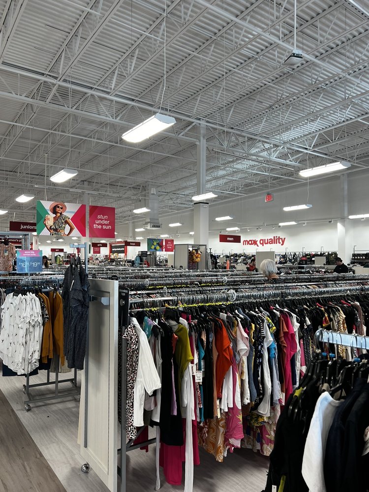 TJ MAXX Updated October 2024 14 Photos 1501 Niagara Falls Blvd