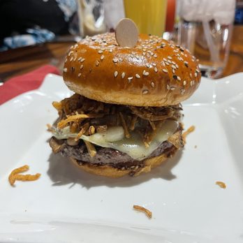 Gordon Ramsay Burger Las Vegas - Stout Burger - Burgers Near Me - Las Vegas, Nevada