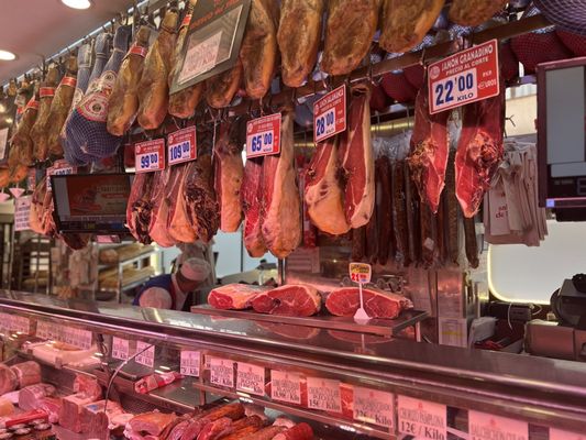 Museo del Jamón by null