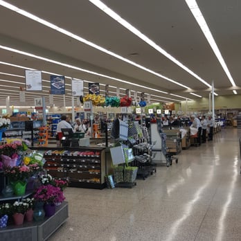 Hy-Vee Fast & Fresh - a grocery store - Convenience Stores Near Me - Sioux Falls, South Dakota Hy-Vee Fast & Fresh - a grocery store - Convenience Stores Near Me - Sioux Falls, South Dakota