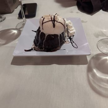 Gelone Restaurant - Italian Near Me - Lyndhurst, New Jersey