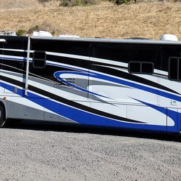Affordable Repaint 2021 of Class A Gulfstream Motorhome Affordable Repaint 2021 of Class A Gulfstream Motorhome