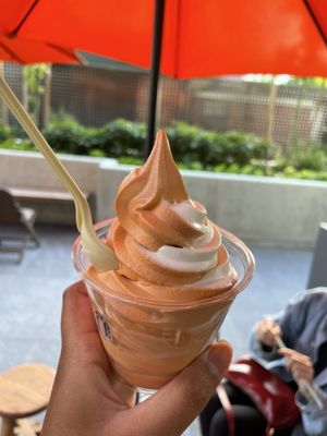 OMO Thai Tea by null