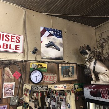 Doe's Eat Place - Sig - Steakhouses Near Me - Greenville, Mississippi