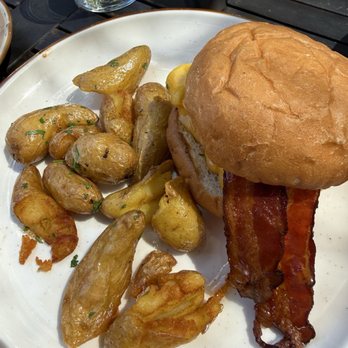Revolution Winery & Kitchen - Vegan Near Me - Sacramento, California