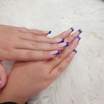 Pino Nails Spa - Nails by Vicky - Nail Salons Near Me - Corona, California