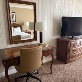 Little America Hotel & Resort - Cheyenne - Vanity & TV - Hotels Near Me - Cheyenne, Wyoming Little America Hotel & Resort - Cheyenne - Vanity & TV - Hotels Near Me - Cheyenne, Wyoming