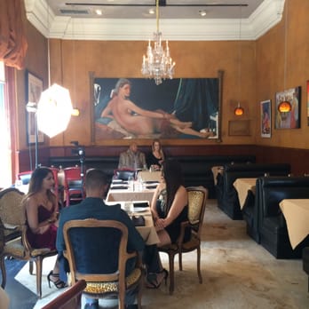 La Traviata - Best hospitable place, worth going off the strip on Pine to truly experience the ambiance. - Italian Near Me - Long Beach, California