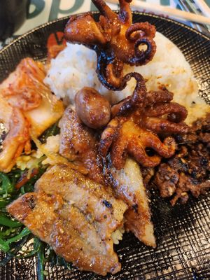 KPOT Korean BBQ & Hot Pot by null