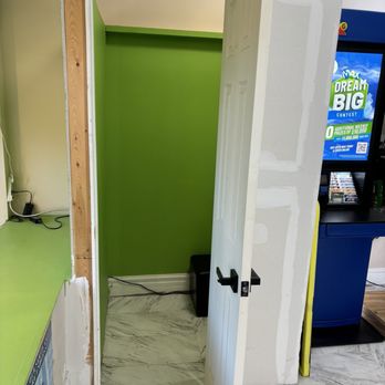 J&S Cleaners - Dressing room - Laundry Services Near Me - Markham, Ontario