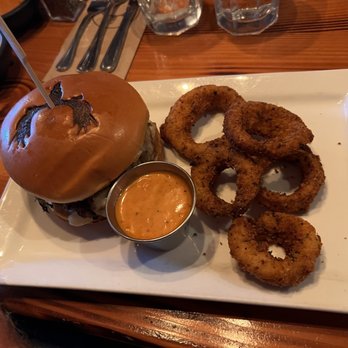 Rusty Moose - Buffalo Burger - American Near Me - Spokane, Washington