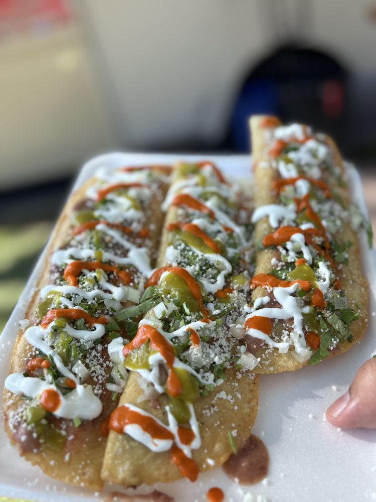 Las kecas del boulevard Logo