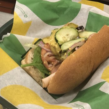 Subway - poorly sloppy sandwich - Sandwiches Near Me - Fremont, Nebraska