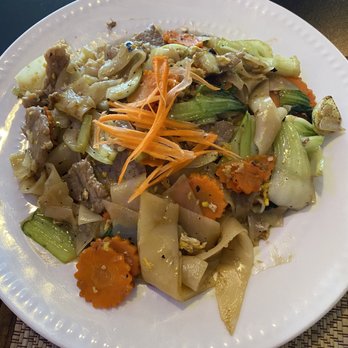 9 Thai Restaurant - Pad Kee Mao - Thai Near Me - Denver, Colorado