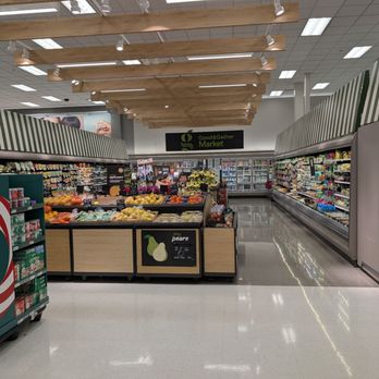 Target - One thing I like about these particular targets is they have a great produce section. - Department Stores Near Me - Las Vegas, Nevada