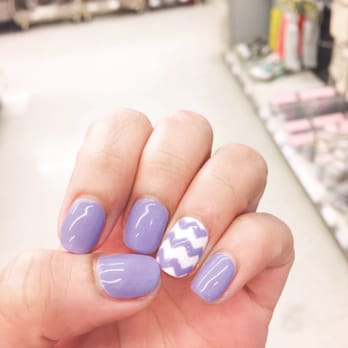 De Paris Nail Spa - Mani gel done by Kelly with chevron design. - Skin Care Near Me - Newark, California