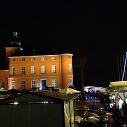 Weihnachtsmarkt auf Burg Wissem - Burg Wissem mit Bilderbuchmuseum