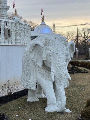 BAPS Shri Swaminarayan Mandir, Edison by null