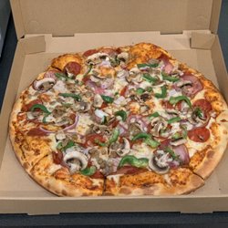 Kayak Pizza & Subs - Supreme pizza