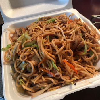 Noble Palace II - Chicken Subgum Chow Mein - Chinese Near Me - Everett, Washington Noble Palace II - Chicken Subgum Chow Mein - Chinese Near Me - Everett, Washington