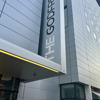 The Godfrey Hotel Chicago - Entrance - Hotels Near Me - Chicago, Illinois