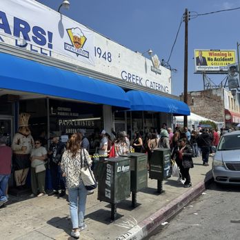 Papa Cristo's - LA lining up for one last gyro - Greek Near Me - Los Angeles, California Papa Cristo's - LA lining up for one last gyro - Greek Near Me - Los Angeles, California