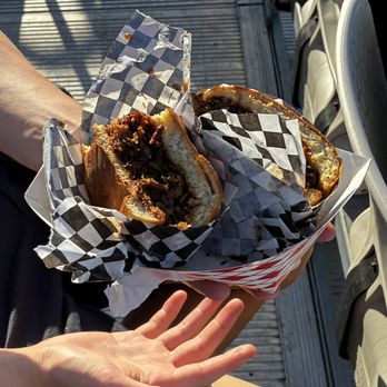 Wise Barbecue - Brisket sandwich - Food Trucks Near Me Wise Barbecue - Brisket sandwich - Food Trucks Near Me