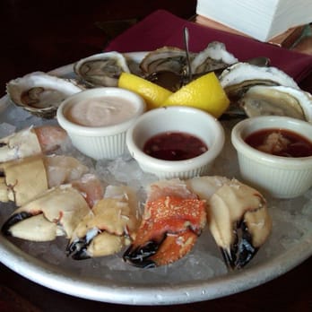 Old Ebbitt Grill - Walrus Platter #2 - Bars Near Me - Washington, DC, District of Columbia
