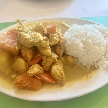Sticky Rice - House Favorite Curry - Thai Near Me - Racine, Wisconsin Sticky Rice - House Favorite Curry - Thai Near Me - Racine, Wisconsin