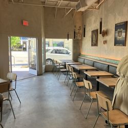 Loqui - Inside the restaurant