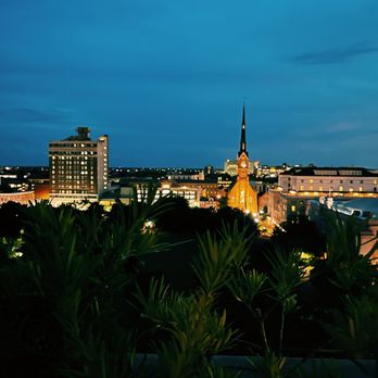 The Dewberry Charleston - a view of charleston at night - Cocktail Bars Near Me - Charleston, South Carolina The Dewberry Charleston - a view of charleston at night - Cocktail Bars Near Me - Charleston, South Carolina