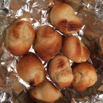 Domenico's Pizza Place - Think they forgot something? Oh yea..THE GARLIC! - Pizza Near Me - Rockaway, New Jersey