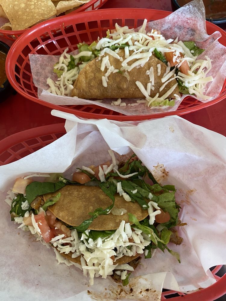 Cuko's Restaurant & Bakery
