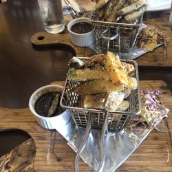 Gourmet Garage Subic - Fried wings