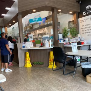 CVS PHARMACY - SUN VALLEY - Updated December 2025 - 40 Photos & 84 ...