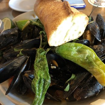 Ballast Point - Wahoo Beer Steamed Mussels - Brewpubs Near Me - Anaheim, California