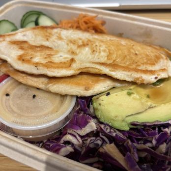 Banter - Banter bowl with grilled chicken - Australian Near Me - New York, New York Banter - Banter bowl with grilled chicken - Australian Near Me - New York, New York