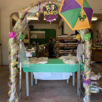 Berry Town Produce - Store entrance - adorable and ready for Mardi Gras! King cakes made in house here!! - Fruits & Veggies Near Me - Ponchatoula, Louisiana Berry Town Produce - Store entrance - adorable and ready for Mardi Gras! King cakes made in house here!! - Fruits & Veggies Near Me - Ponchatoula, Louisiana