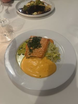 Robin's Restaurant and Market by null