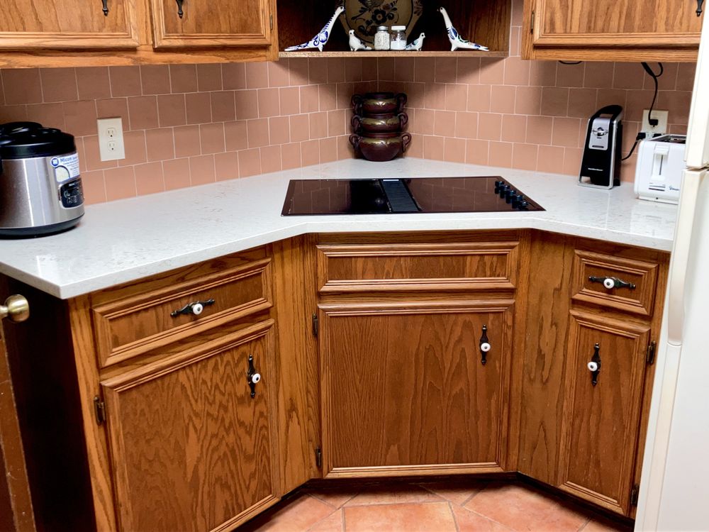 Slide of 787 Construction